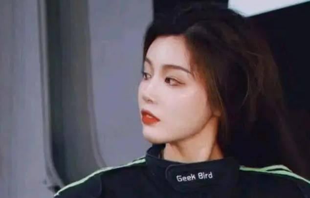 网红罗小猫起哄账号,揭秘网红背后的趣味生活