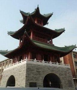 汉中钟楼今日头条,千年古楼焕新颜，今日头条聚焦历史与现代交融之美